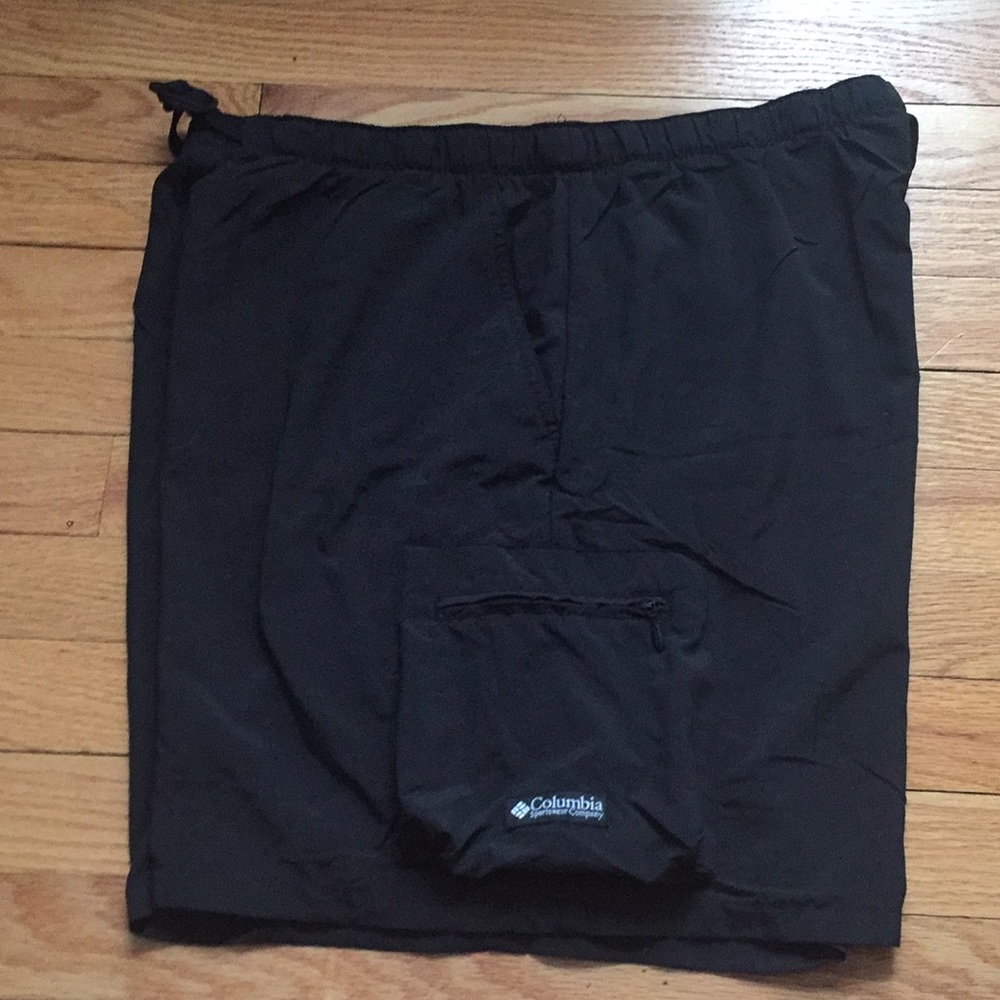 WOMEN COLUMBIA SHORTS
